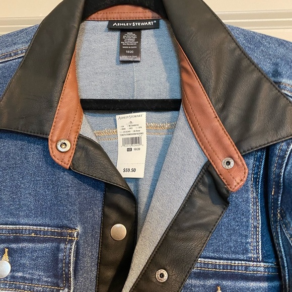 Denim jacket with faux leather trim - Picture 3 of 3